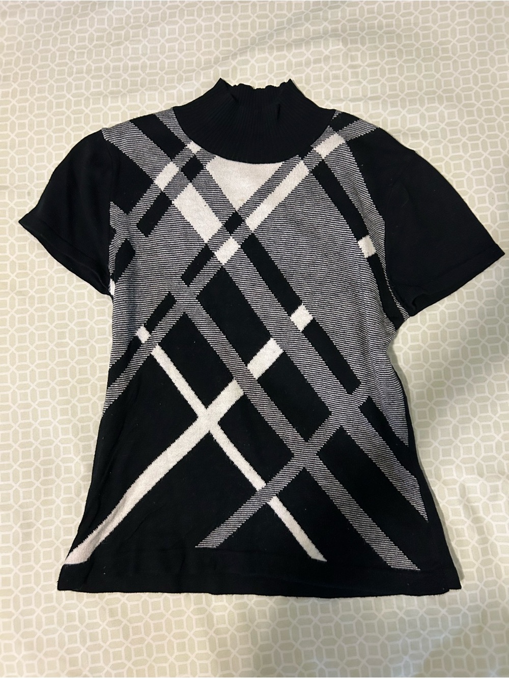 FREE W/ PURCHASE 💙 black knit top